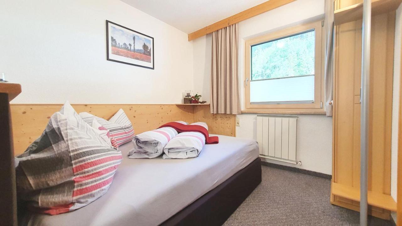 Appartements-Pension Reinstadler 普鲁茨 外观 照片